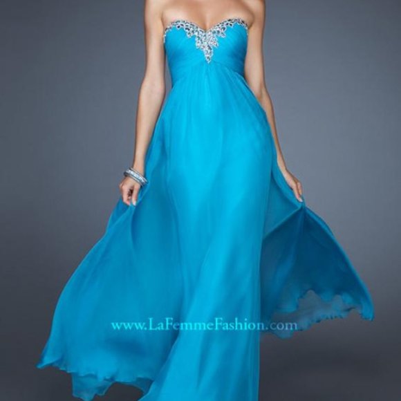 La Femme Dresses & Skirts - NWT La Femme 18909 - Prom Dress